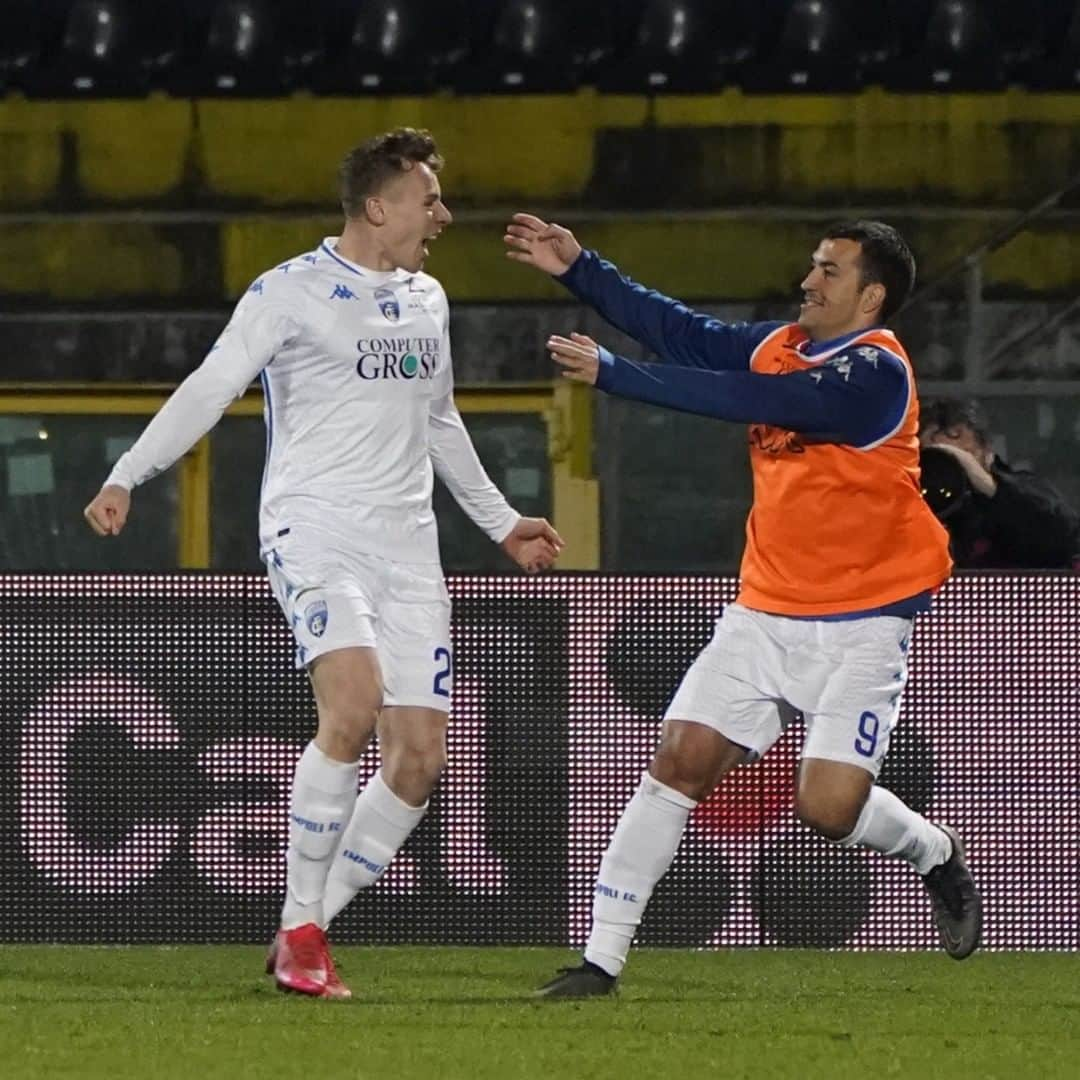 エンポリFCさんのインスタグラム写真 - (エンポリFCInstagram)「⚽ Il gol del pari azzurro a Pisa; il gol e l'esultanza di Szymon Zurkowski 📸📸📸」2月22日 0時03分 - empoli_fc_official