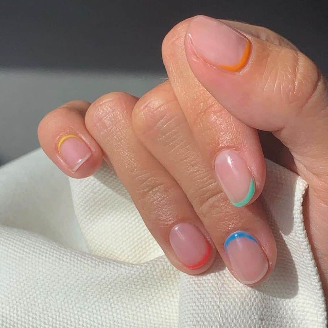 ASOSさんのインスタグラム写真 - (ASOSInstagram)「Beating the winter blues with some pastel edges 🌈  📸 @karla_alajdi 🔎 search 'nails' on ASOS」2月22日 0時03分 - asos