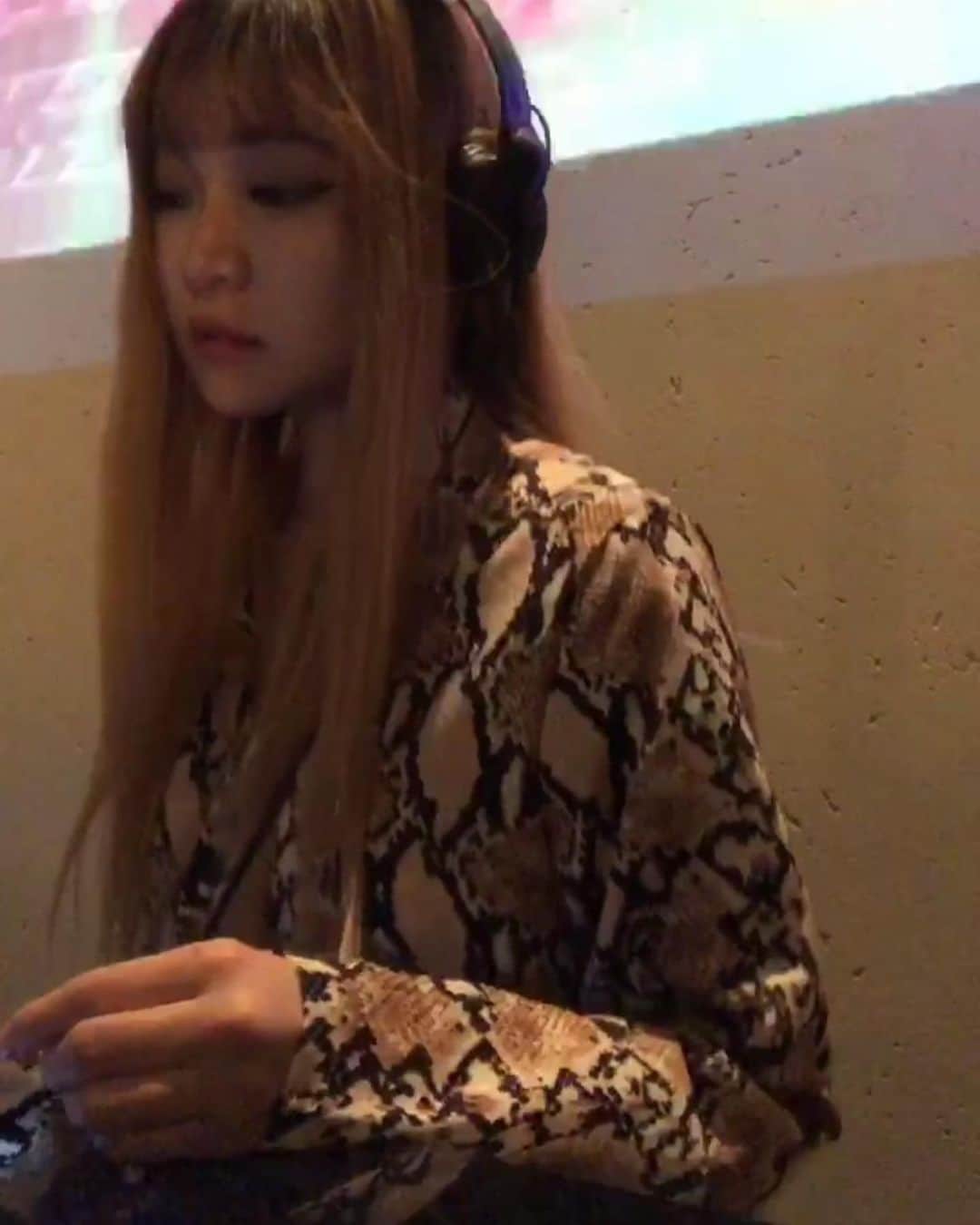 DJ mariennuのインスタグラム：「音が好きな私のフォロワー様全てへ。  ストーリーでもお知らせさせて頂いてたのですが改めて  ハッシュタグに飛んでURLを見て欲しいです お願いします。賛同して欲しいです。  #savethedance」