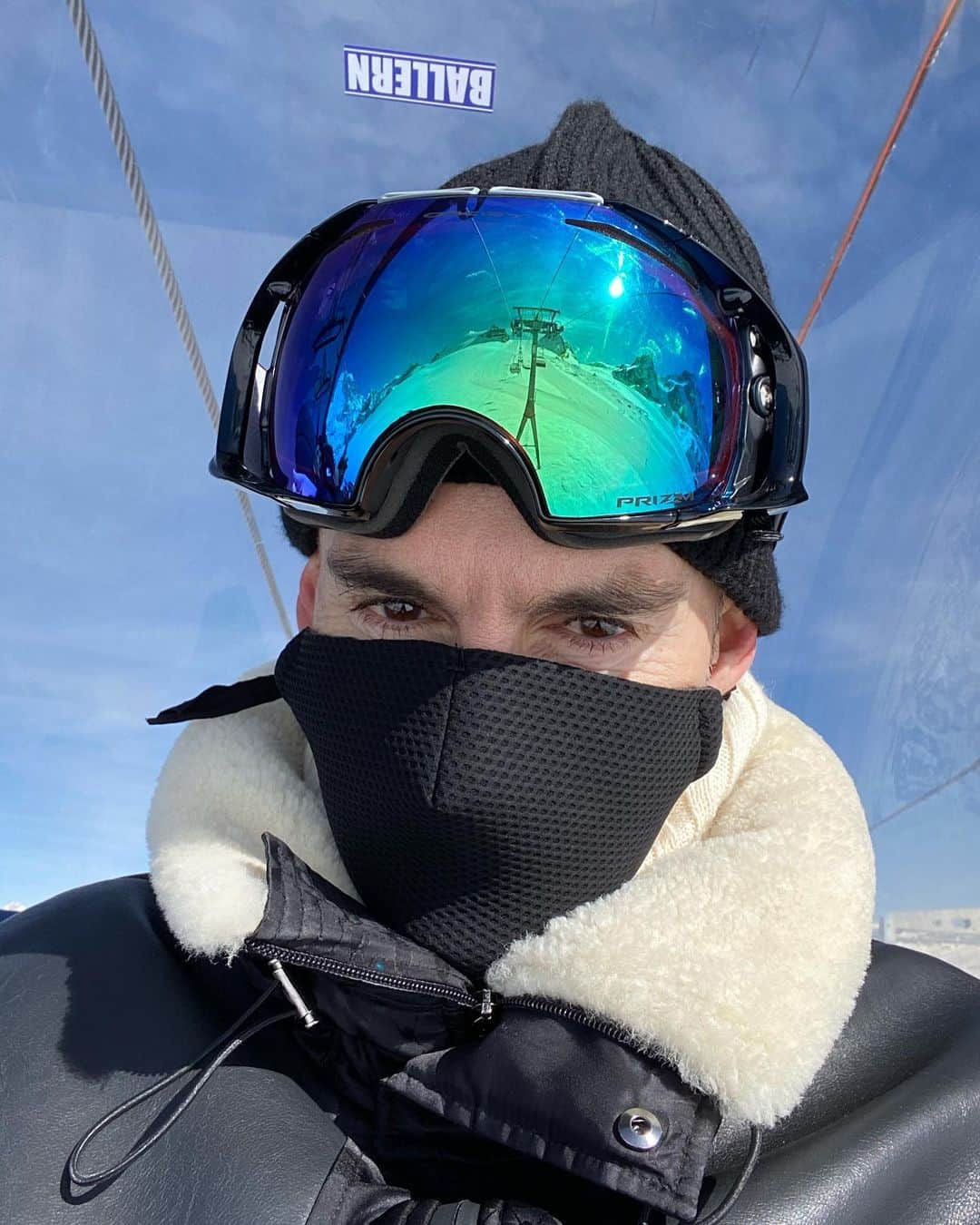 のインスタグラム：「Me in a Mountain Look of @neilbarrett #matterhorn」