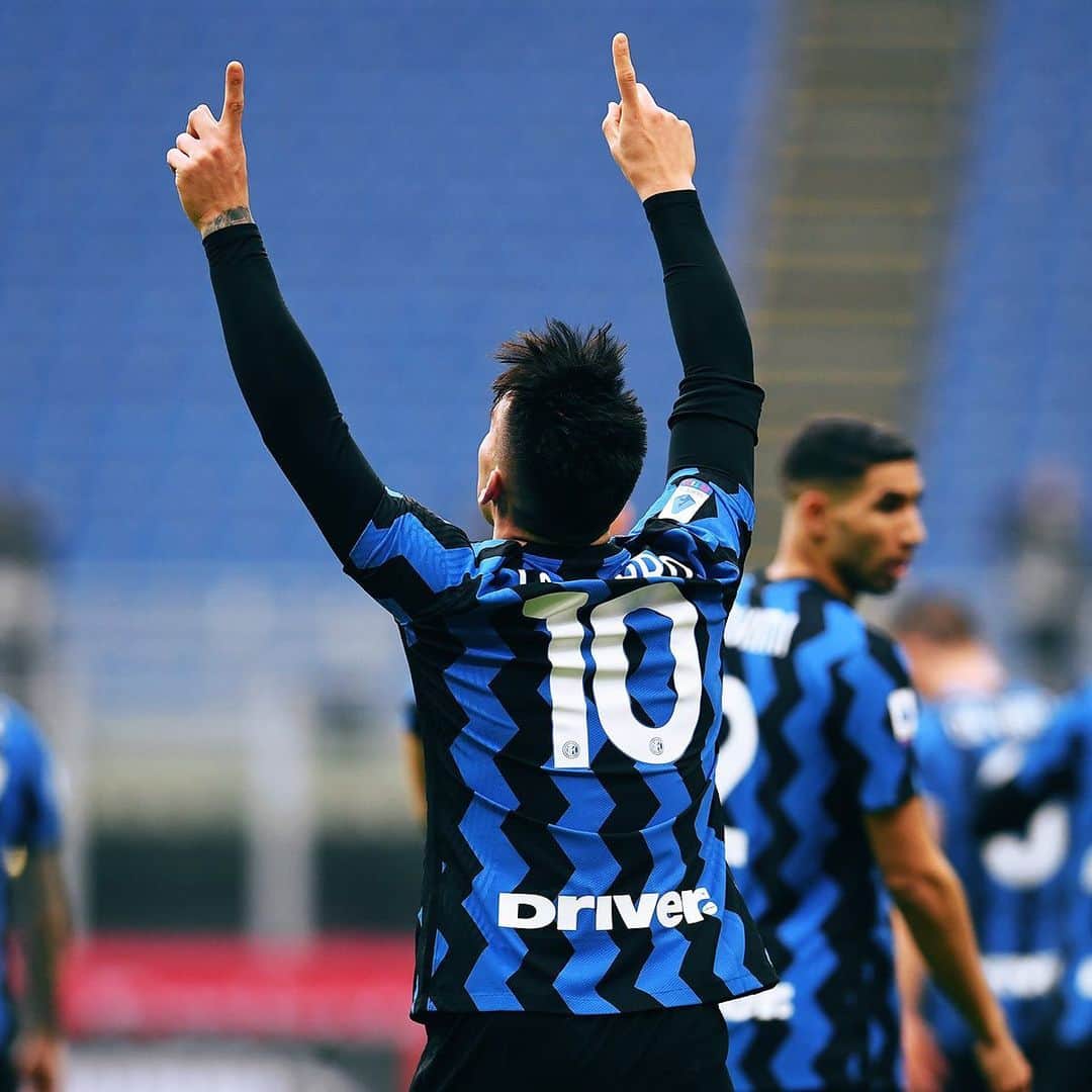 インテルナツィオナーレ・ミラノさんのインスタグラム写真 - (インテルナツィオナーレ・ミラノInstagram)「LAUTAROOOOO ON FIRE!!!! 🙅🏻‍♂️🙅🏻‍♂️🙅🏻‍♂️ #MilanInter 0️⃣-2️⃣ @lautaromartinez #Inter #ForzaInter #DerbyMilano #Lautaro #Goal #Football #SerieA」2月22日 0時22分 - inter