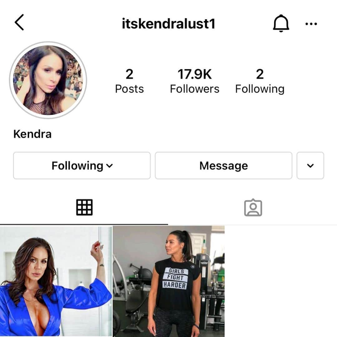 Kendra Lustさんのインスタグラム写真 - (Kendra LustInstagram)「#Follow my back up account .. it’s mine i promise don’t ask me if it’s real lol」2月22日 10時22分 - kendralust