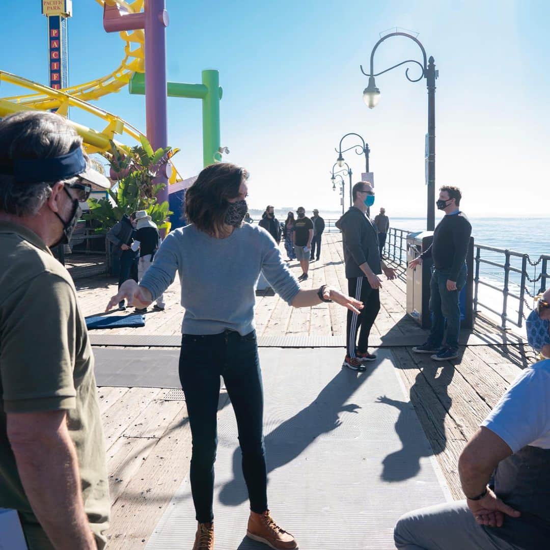 NCIS:LA 〜極秘潜入捜査班のインスタグラム：「Drop a 🧡 in the comments if you’re watching #NCISLA tonight. Directed by @danielaruah 🙌」