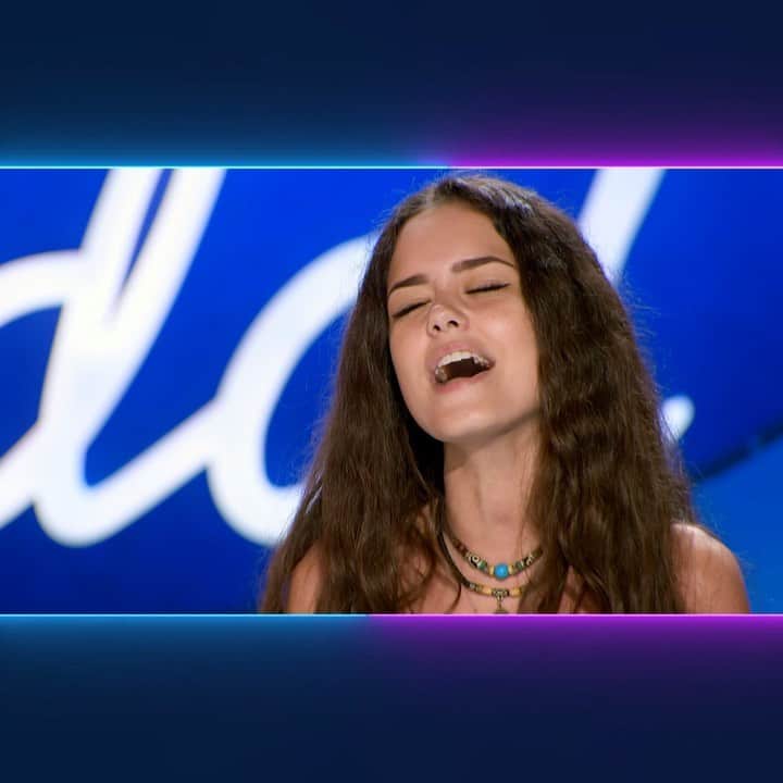 American Idolのインスタグラム：「@lukebryan thinks @caseybishop_ could be Top 10 🤯 Better pack that lucky hairbrush for Hollywood!」