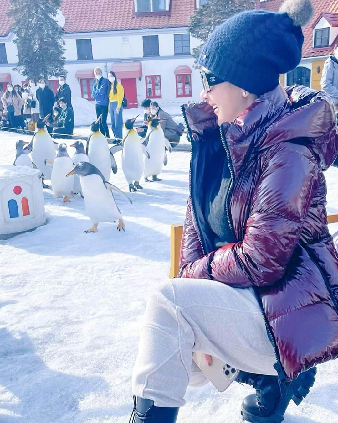 のインスタグラム：「• At The Happiest Place !  __________________𝓢𝓨𝓡_______________  #PrincesSyahrini #Winter_February2021 #WinterWonderland」