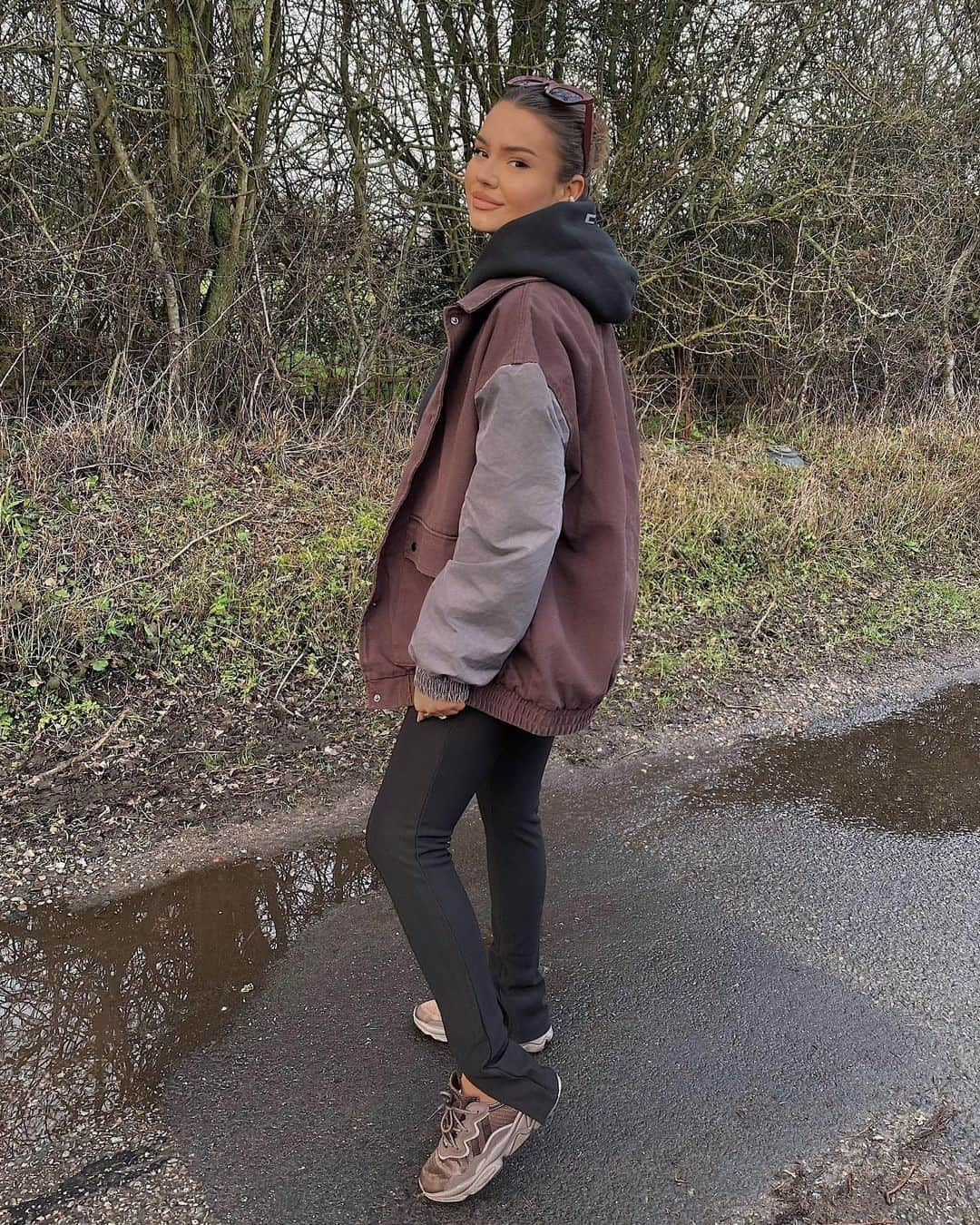 ASOSさんのインスタグラム写真 - (ASOSInstagram)「Still walking 😅  @daniellemetz​ [she/her]​ As Seen In the COLLUSION track jacket [1813488]」2月22日 2時35分 - asos