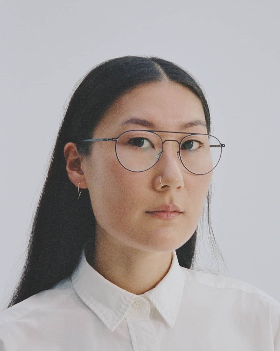 MYKITAさんのインスタグラム写真 - (MYKITAInstagram)「Annie wears optical frame KYLAN in Black.  MYKITA 2021 – In Living Colour View the lookbook on mykita.com __ #mykita #handcrafthightech #madeinberlin #markborthwick」2月22日 2時49分 - mykitaofficial