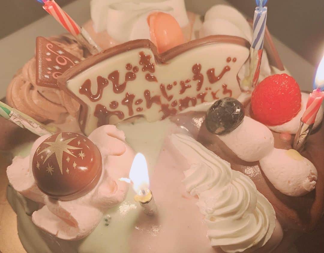 大槻ひびきさんのインスタグラム写真 - (大槻ひびきInstagram)「お誕生日お祝い ありがとう🌸 嬉しかったー🥰 ケーキおいしかった🧡 #happybirthday  #thankyou  #cake  #birthday #birthdaycake」2月22日 2時45分 - yanhibi0221
