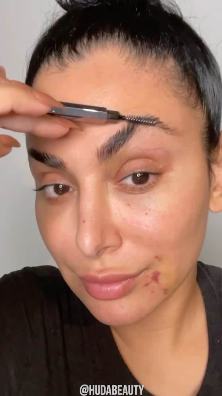 Huda Kattanのインスタグラム