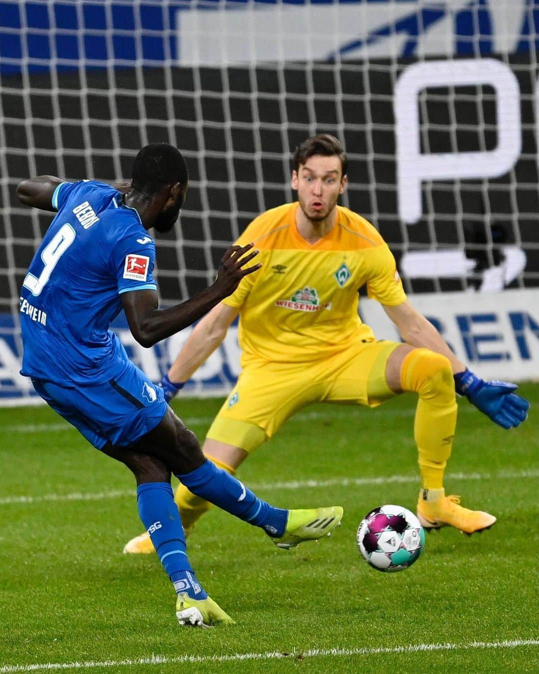 TSG1899ホッフェンハイムさんのインスタグラム写真 - (TSG1899ホッフェンハイムInstagram)「IHLAAAAAS 🎯 #tsgsvw #bundesliga #bebou #tsg」2月22日 2時47分 - tsghoffenheim