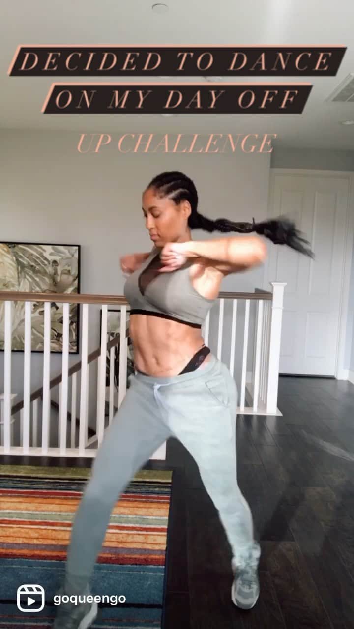 のインスタグラム：「I’m ALWAYS dancing around the house anyway so I just decided to record it..😂 I hope this gets you excited for the new week! It’s UP!!  #upchallenge @iamcardib #goqueengo #QueenHarrison #QueenClaye  #dance #fun #workout」