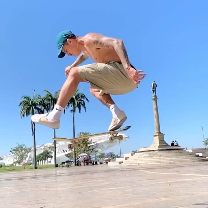 スラッシャーのインスタグラム：「✨🇧🇷 @luanomatriz」