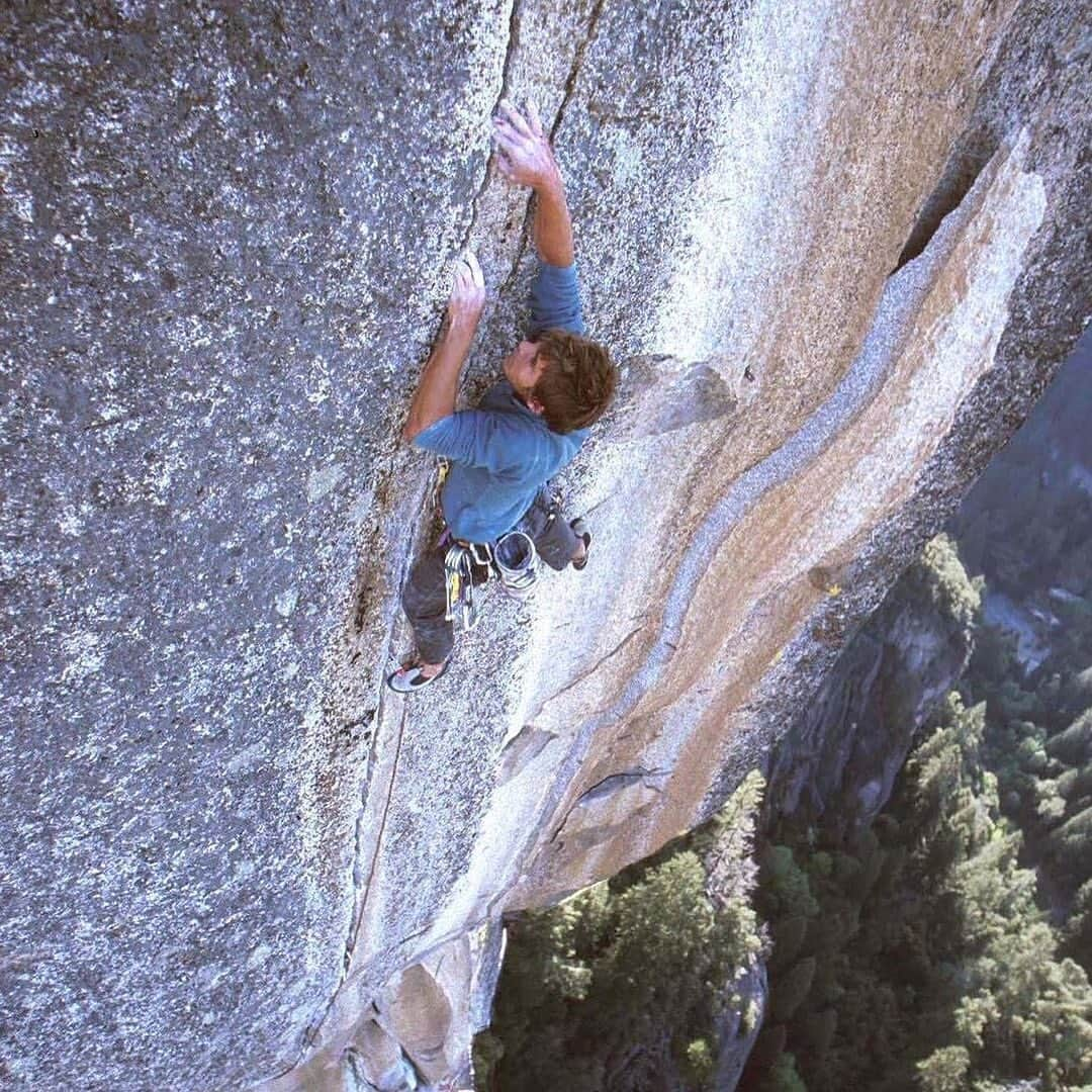 クリス・シャーマさんのインスタグラム写真 - (クリス・シャーマInstagram)「Great memories climbing in The Valley with @jimthornburg and @yobasecamp around 1997 or 98 when I was 17   Repost from @jimthornburg • Chris Sharma and I were regular climbing partners in 1995/96, He was around 15 and I was 31. We’d go on day trips to places like The Pinnacles, Castle Rock and Yosemite. The first time he went to a new place he would always ask “What’s the hardest thing here?” I would say “Dang! Hold your horses, let’s work through the classics first?” That didn’t go over well and inevitably we would go straightaway to the area’s hardest routes. I always figured he’d get a smackdown and a lesson to ease into a new area. That never happened, instead he would usually flash or quickly send said hardest route. When we went to Yosemite, I was sure it would be different, and apparently I wasn’t alone. Magazine “letters to the editor” and online forums were full of crusty trad dads who loved to say asinine things like “So he can flash 5.13 sport routes? Big Deal...I’d like to see him on a 5.10 handcrack...” or “He’s just a Gym Climber”.   I said, “Let’s go climb Five and Dime and then Outer Limits” He said “I wanna climb Excellent Adventure!” (Excellent Adventure was Peter Croft’s latest hard crack, then rated 13c and Yosemite’s hardest and most exposed crack at the time) I said “Fine... yer gonna die”. I figured if he was gonna sandbag himself I wouldn’t talk him out of it. With Andy Puhvel, we drove to the top of the Rostrum and gave Chris a crash course in placing gear (this would be Chris’ 3rd trad lead). Down we went, and soon Chris was leading up into the thin corner crux. He struggled a bit figuring out which way to go where the corner splits from the Regular Route...a classic Yosemite route finding flub, and he put sport draws where he should have put long slings, but other than that, he absolutely hiked the pitch... it looked like 5.10 the way he climbed it. At the top, there was so much rope drag I had to help him pull the rope up to belay Andy. I tried to give him a hard time about the rope drag, but he just said it was no big deal cause the route wasn’t that hard anyway 🤯. #sandbag #yosemite #tradisnotsorad #crackclimbing #climbinghistory」2月22日 3時25分 - chris_sharma