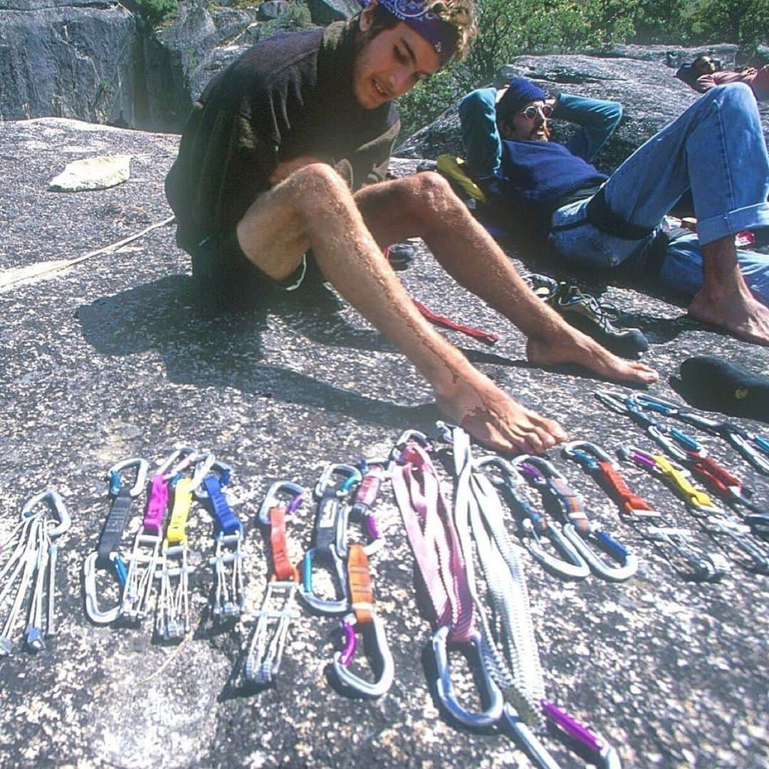 クリス・シャーマさんのインスタグラム写真 - (クリス・シャーマInstagram)「Great memories climbing in The Valley with @jimthornburg and @yobasecamp around 1997 or 98 when I was 17   Repost from @jimthornburg • Chris Sharma and I were regular climbing partners in 1995/96, He was around 15 and I was 31. We’d go on day trips to places like The Pinnacles, Castle Rock and Yosemite. The first time he went to a new place he would always ask “What’s the hardest thing here?” I would say “Dang! Hold your horses, let’s work through the classics first?” That didn’t go over well and inevitably we would go straightaway to the area’s hardest routes. I always figured he’d get a smackdown and a lesson to ease into a new area. That never happened, instead he would usually flash or quickly send said hardest route. When we went to Yosemite, I was sure it would be different, and apparently I wasn’t alone. Magazine “letters to the editor” and online forums were full of crusty trad dads who loved to say asinine things like “So he can flash 5.13 sport routes? Big Deal...I’d like to see him on a 5.10 handcrack...” or “He’s just a Gym Climber”.   I said, “Let’s go climb Five and Dime and then Outer Limits” He said “I wanna climb Excellent Adventure!” (Excellent Adventure was Peter Croft’s latest hard crack, then rated 13c and Yosemite’s hardest and most exposed crack at the time) I said “Fine... yer gonna die”. I figured if he was gonna sandbag himself I wouldn’t talk him out of it. With Andy Puhvel, we drove to the top of the Rostrum and gave Chris a crash course in placing gear (this would be Chris’ 3rd trad lead). Down we went, and soon Chris was leading up into the thin corner crux. He struggled a bit figuring out which way to go where the corner splits from the Regular Route...a classic Yosemite route finding flub, and he put sport draws where he should have put long slings, but other than that, he absolutely hiked the pitch... it looked like 5.10 the way he climbed it. At the top, there was so much rope drag I had to help him pull the rope up to belay Andy. I tried to give him a hard time about the rope drag, but he just said it was no big deal cause the route wasn’t that hard anyway 🤯. #sandbag #yosemite #tradisnotsorad #crackclimbing #climbinghistory」2月22日 3時25分 - chris_sharma