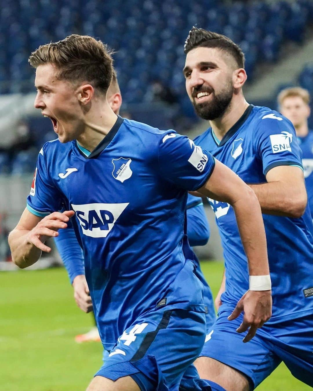 TSG1899ホッフェンハイムさんのインスタグラム写真 - (TSG1899ホッフェンハイムInstagram)「YEEEEES! 🥳 #TSGSVW 4:0 🔚 #bundesliga #tsg」2月22日 3時53分 - tsghoffenheim