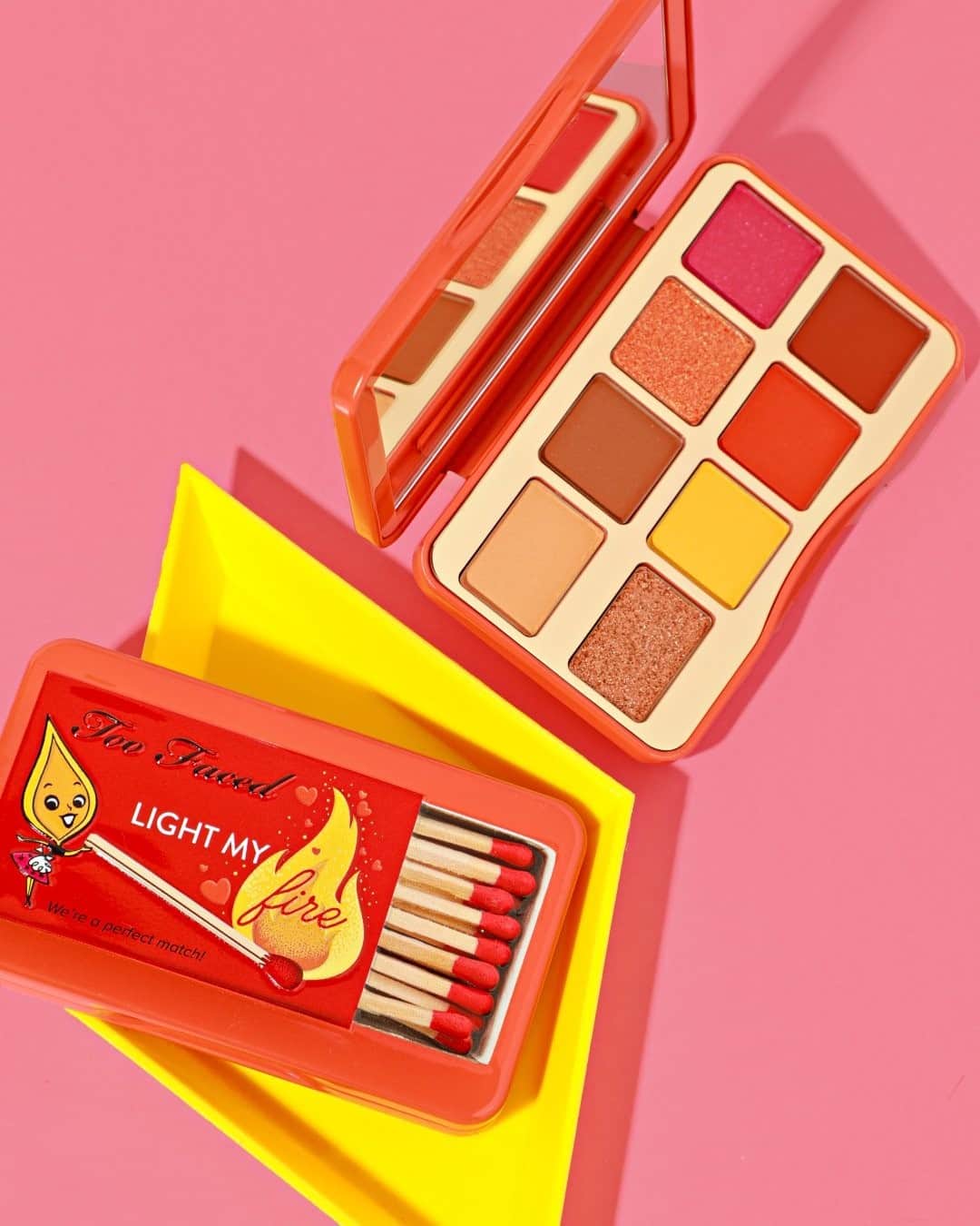Too Facedのインスタグラム：「Our Light My Fire Mini Palette is your PERFECT match! 😍🔥 You'll be lookin' straight fire with this palette of sexy, warm, & spicy shades in matte and shimmer finishes! Get it while it's HOT!! #toofaced」