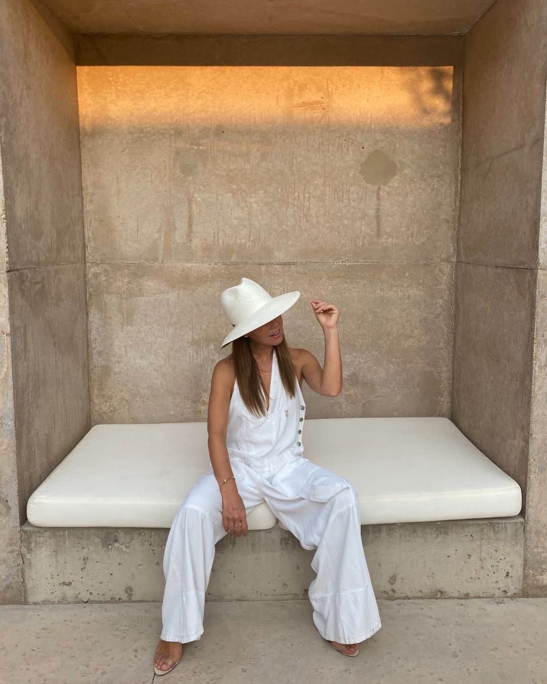 Monique Lhuillierのインスタグラム：「Take me back 🤍 xM」