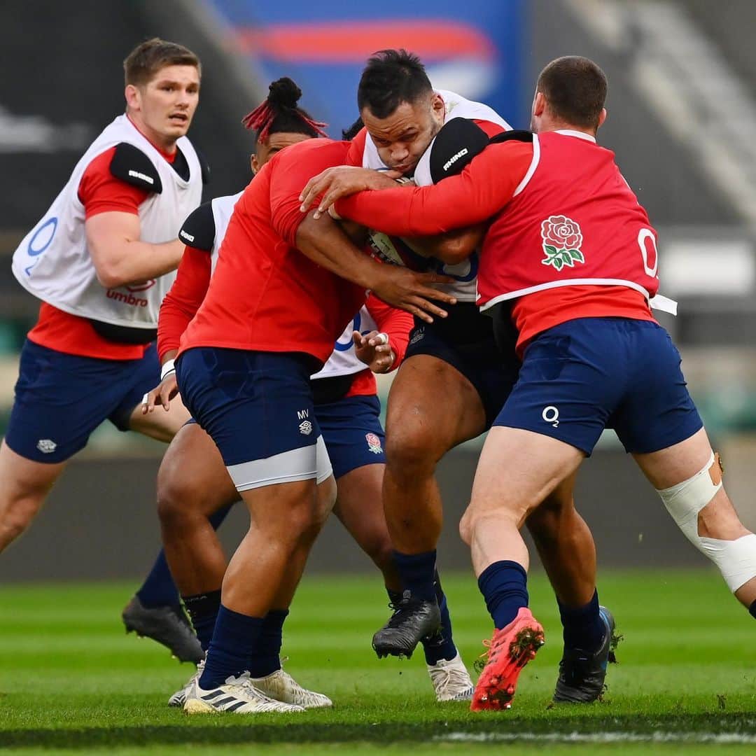 ラグビーイングランド代表のインスタグラム：「Back to it 💪🔜 #WALvENG   #GuinnessSixNations」