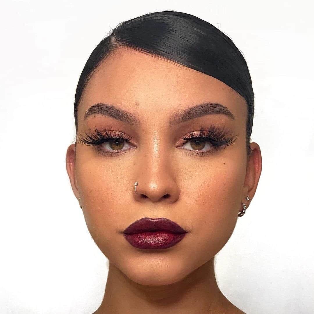 Revlonのインスタグラム：「Describe your weekend with an emoji below 👇  And... Go!  @gemsrodri wears our #SuperLustrous The Luscious Mattes Lipstick in Black Cherry (021)」