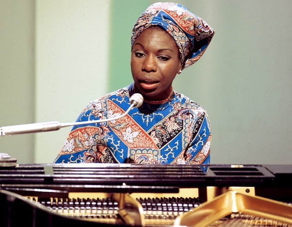 コモンさんのインスタグラム写真 - (コモンInstagram)「"To be young, gifted and Black!" Nina Simone. Happy Birthday to the legendary and iconic Nina Simone. RIP.」2月22日 4時32分 - common