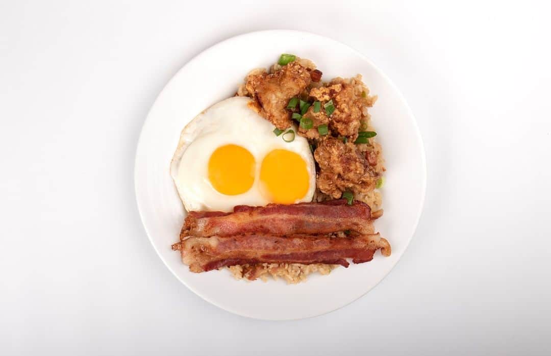 Zippy's Restaurantsのインスタグラム：「Don't worry, you don't need to wake up early to grab your Korean Fried Chicken Breakfast for #SundayBrunch. It's served all day.」