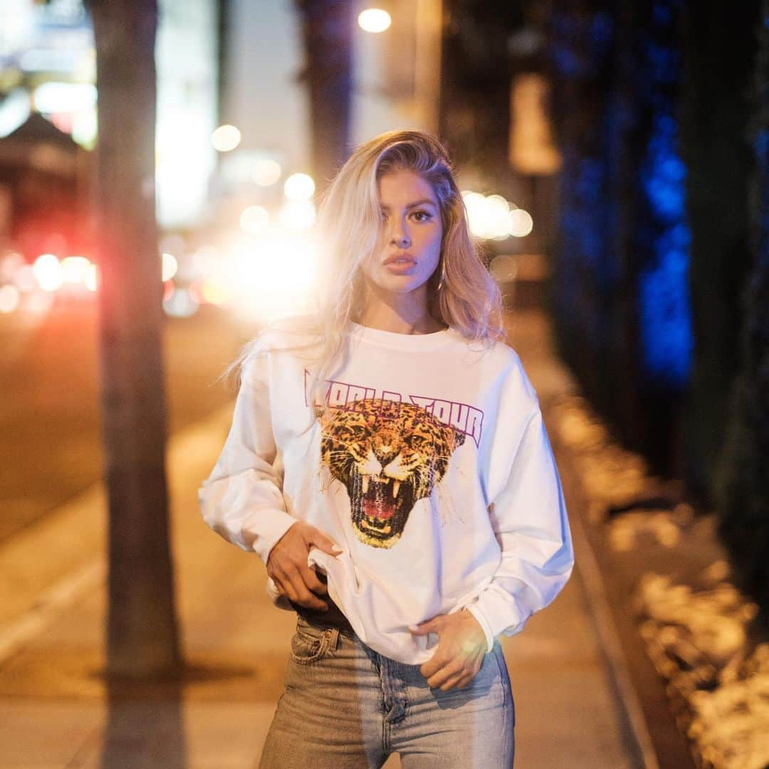 プリンス ピーターのインスタグラム：「⚡️Feelin’ #FIERCE?! 🐆🐆🐆  #bigcats #cheetah #graphictee #graphictees #pullover #pullovers #worldtour #bandtee #bandtees」