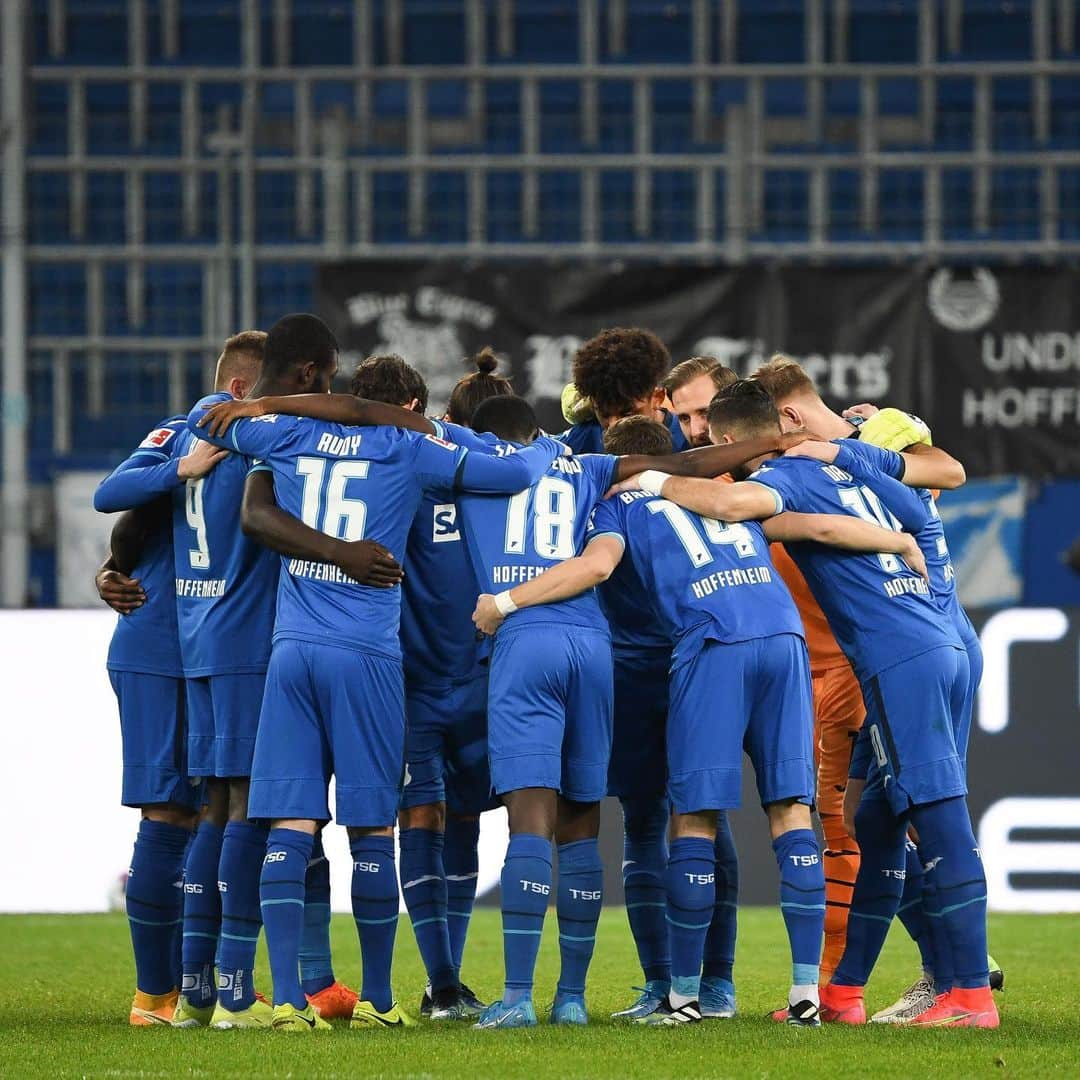 オリヴァー・バウマンのインスタグラム：「350 X @bundesliga und einen Heimsieg! Ab morgen Fokus auf die @europaleague #team #tsg」