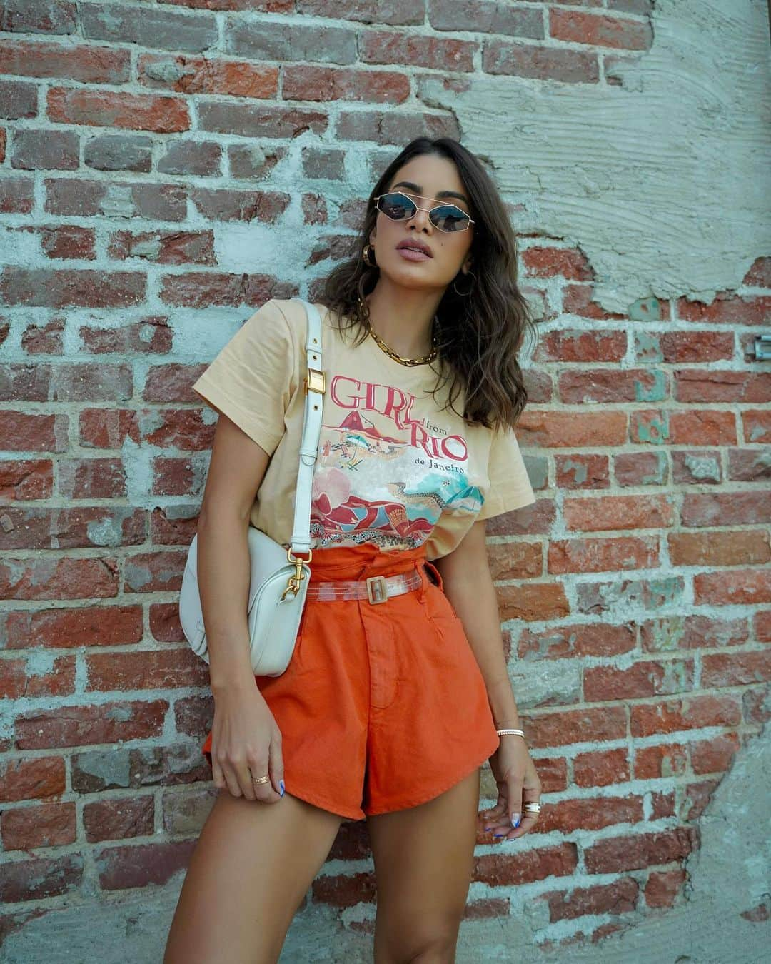 Camila Coelhoさんのインスタグラム写真 - (Camila CoelhoInstagram)「Sunny Sunday in LA☀️ Clima de primavera por aqui hoje! De lookinho @colccioficial 🧡 #ootd #style」2月22日 5時58分 - camilacoelho