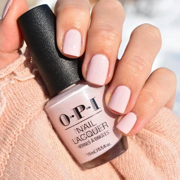 OPIさんのインスタグラム写真 - (OPIInstagram)「Good nails, good mood, and good #SelfCareSunday 🧖‍♀️ Shade: #MovieBuff from #OPIHollywood  By: @cheekmeout  #OPIObsessed #ColorIsTheAnswer #NOTD #NailSwag #NailsOfInstagram #NailsOnFleek #NailPolish #Nails #OPI  #OPIcons #pinknails #neutralnails」2月22日 6時58分 - opi