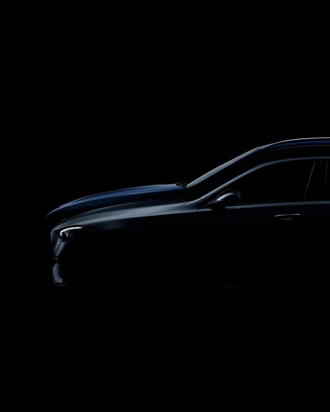 メルセデス・ベンツさんのインスタグラム写真 - (メルセデス・ベンツInstagram)「Take a first glimpse at our all new Mercedes-Benz C-Class Sedan and Estate which will be announced soon! #CClass #MercedesBenz」2月22日 7時55分 - mercedesbenz