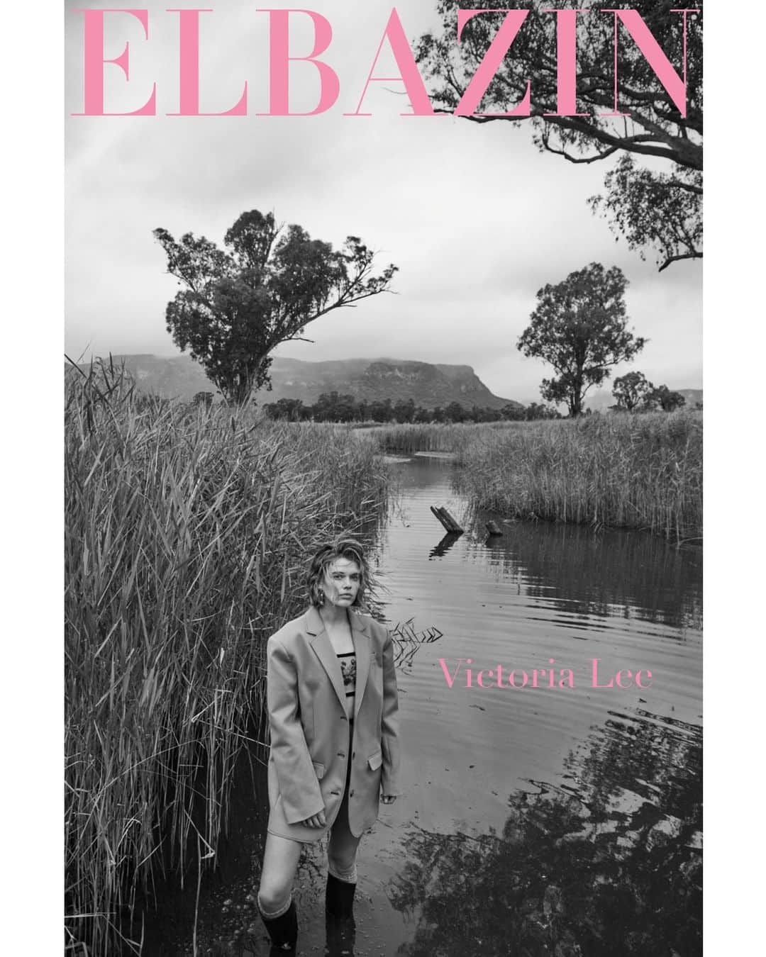Victoria Leeのインスタグラム：「@elbazin.magazine Issue 2 cover 🖤 @simonuptonpics  @freddiefredericks  @samanthap_  @kyye  @lewisstevenson_  @kazkingdon  Wearing @dior @sir_thelabel @tiffanyandco 🤍🤍」
