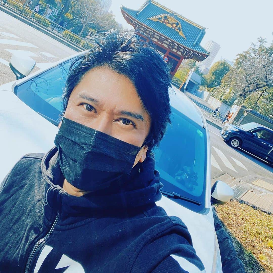 川崎麻世さんのインスタグラム写真 - (川崎麻世Instagram)「明日待ちに待った新車が納車される✨🚘✨ 今乗ってる代車でさえめっちゃ気に入ってるから、新しくマイカーが来たら絶対に惚れてしまうやろ〜😍 マイカーだけに まいっか〜😂  #納車待ち #ワクワクが止まらない  #車好き #増上寺 #川﨑麻世 #川崎麻世 #mayo #kawasaki」2月22日 8時23分 - mayokawasaki