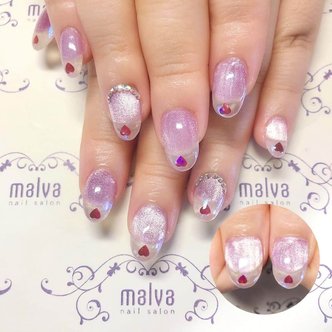 nailsalon malva（ネイルサロンマルヴァ）さんのインスタグラム写真 - (nailsalon malva（ネイルサロンマルヴァ）Instagram)「先端がクリアオーロラフレンチネイル💅 パーツ&シール232のアレンジバージョン✨  蝶のホログラムからハートのホログラムに チェンジ❤️  お客様の雰囲気にとっても似合っていました♪ マグネットネイルのキラキラも可愛いです😍  投稿写真、最後までスワイプしていただくとお得情報あり💞  お爪や爪周りのお悩みなどありましたらコメントください／  ネイリストがお答えさせて頂きます☺️  1000種類〜ネイルデザインは @malva_nail プロフィールURL からご覧いただけます♡  ◎ネイルは4週間の保証つき💅 割れやすい＆取れやすい方も安心です✨  ーーーーーーーーーーーーーーーー  〜ご予約時のお願い〜 【@malva_nail  プロフィールURLからご覧いただけます】  “ご予約時のお願い”を お読みいただきますようお願いいたします／  ※新型コロナ感染症接触アプリ“cocoa”をDL、 5日以上稼働させていただきご予約をお願いしております  ーーーーーーーーーーーーーーーー NEW 飲む＋蒸すよもぎハーブ蒸し🌿  温活習慣で健康＋美容に働きかけるスペシャルケア 継続してぜひ体感してください✨  2月末迄　特別価格です✨  ーーーーーーーーーーーーーーーー 初めてネイルorまつげメニューご利用のお客様へ  施術の際に使用する用具は感染症対策として 使い回しは一切しません🙅‍♀️  お手数ですが ネイル、まつげメニューで初めてご利用の際は サロンキット《お客様専用の施術キット》を ご購入いただいております💡  ご理解ご協力よろしくお願いします🙇‍♀️  ーーーーーーーーーーーーーーーー  原宿にあるサロンはこちら💁‍♀️ @malva_nail  malvaネイル学びたい方はこちら💁‍♀️ 自宅で学べるzoomオンラインアートセミナー💅 @embc_japan  ハンドケア用品・ネイルチップ・コロナ対策グッズ・化粧品・デコグッズも販売してます🌹 @shop_malva  ♥ ♥ ♥ ♥ ♥ ♥ ♥ ♥ ♥ ♥ ♥ ♥ ♥⠀  𝐧𝐚𝐢𝐥𝐬𝐚𝐥𝐨𝐧 𝐦𝐚𝐥𝐯𝐚⠀ 明治神宮前駅/原宿駅　徒歩3分 ⠀ ご予約・お問い合わせ⠀ LINE《@malvaで検索🔍》   #malva #nailsalonmalva #ネイル #nail  #naildesign #nailstagram #beautysalonmalva #gel #ジェルネイル #お洒落ネイル #原宿ネイルサロン #表参道ネイルサロン #韓国ネイル #ネイルデザイン #美甲  #네일 #젤네일 #甲油 #指甲 #nails #蝶ネイル #マグネットネイル #クリアネイル#春ネイル #pink #ガーリーネイル #量産型ネイル #ゆめかわ #キラキラネイル」2月22日 9時15分 - malva_nail
