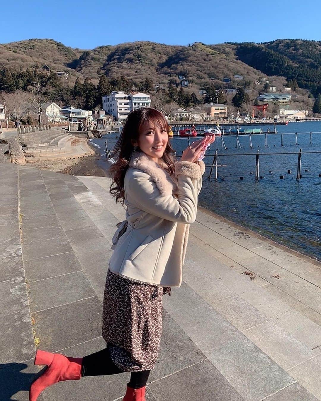 神谷麻美さんのインスタグラム写真 - (神谷麻美Instagram)「#マイナスイオン 導入🦤💖🌳✨」2月22日 9時33分 - asamice428