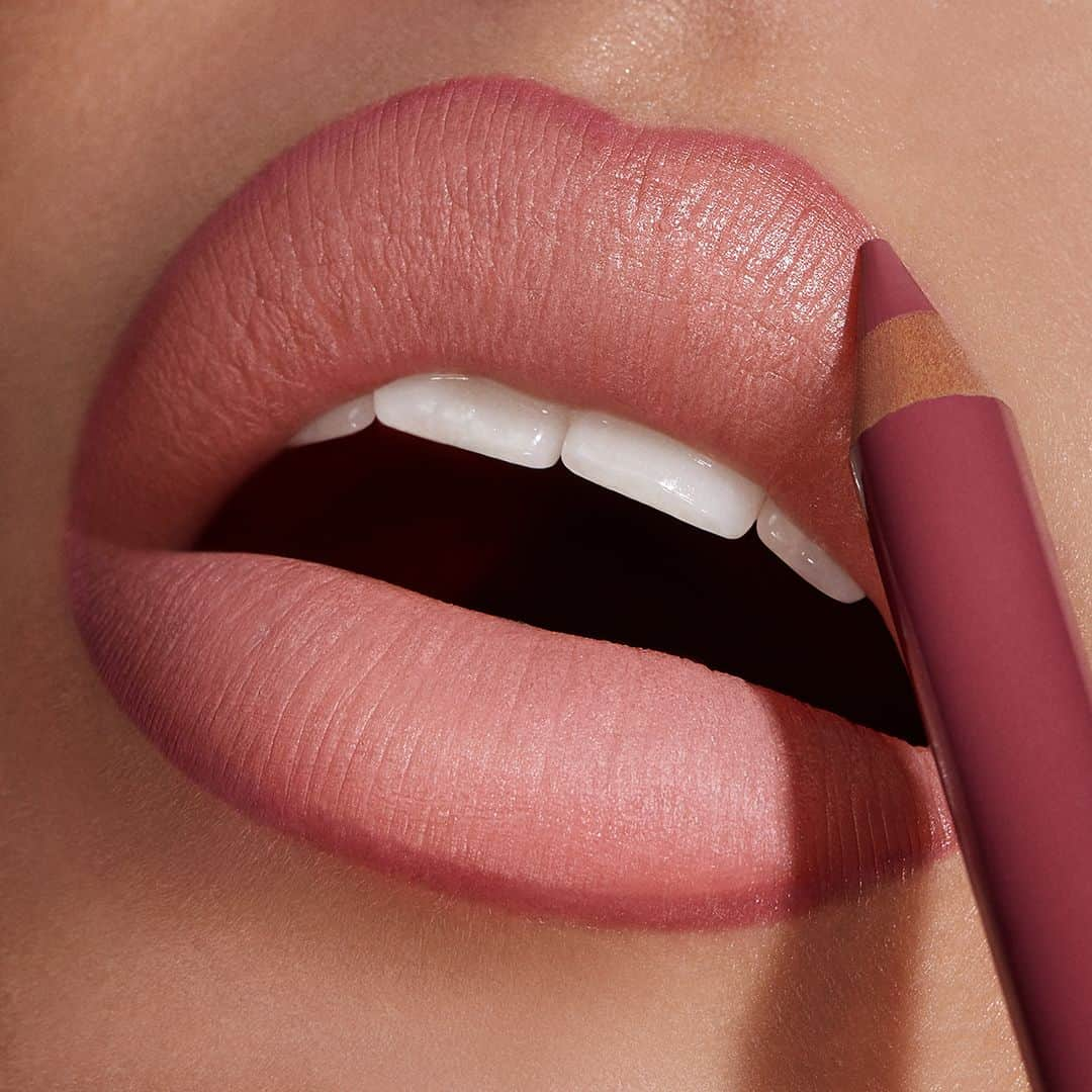 KIKO MILANOさんのインスタグラム写真 - (KIKO MILANOInstagram)「Add definition to your #liplook with our #KIKOMoodBoost Match Me Lip Pencils 💋 Available in 4 satin-finish shades, they match perfectly with our Born to Shine Lip Stylos! Match Me Lip Pencil 04 - 3-In-1 All Over Stick 02」2月22日 20時50分 - kikomilano