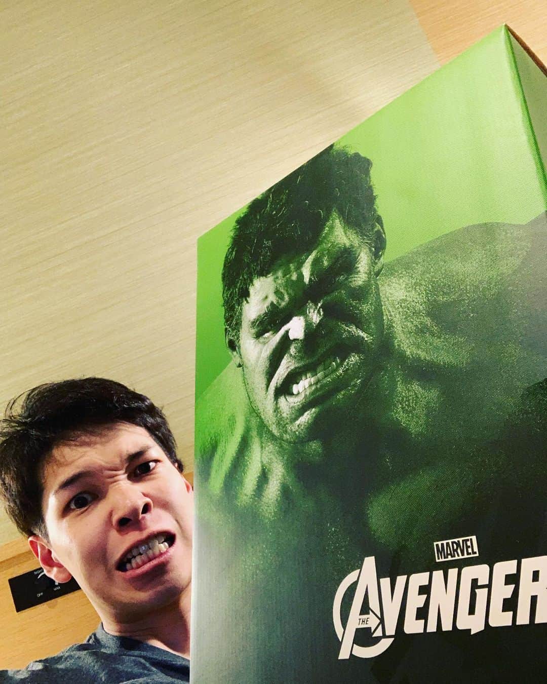 山内晶大さんのインスタグラム写真 - (山内晶大Instagram)「. . . 最高のプレゼント😎 . . . #Hulk #Avengers #marvel」2月22日 19時47分 - akihiroooo1130
