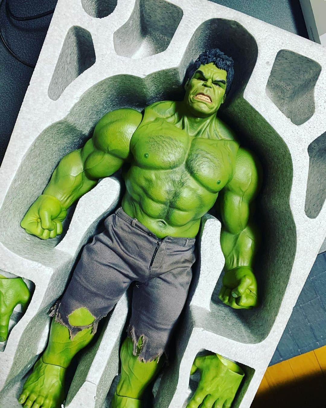 山内晶大さんのインスタグラム写真 - (山内晶大Instagram)「. . . 最高のプレゼント😎 . . . #Hulk #Avengers #marvel」2月22日 19時47分 - akihiroooo1130