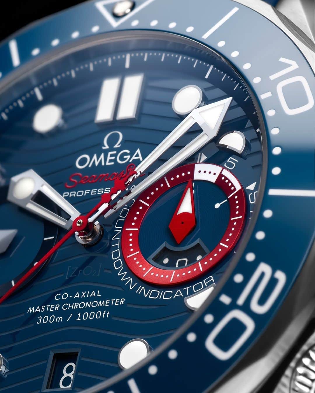 オメガのインスタグラム：「#OMEGAOfficialTimekeeper / #AC36 We may still be counting down to the start of the @AmericasCup, but our #SeamasterDiver chronograph is already in race mode.」