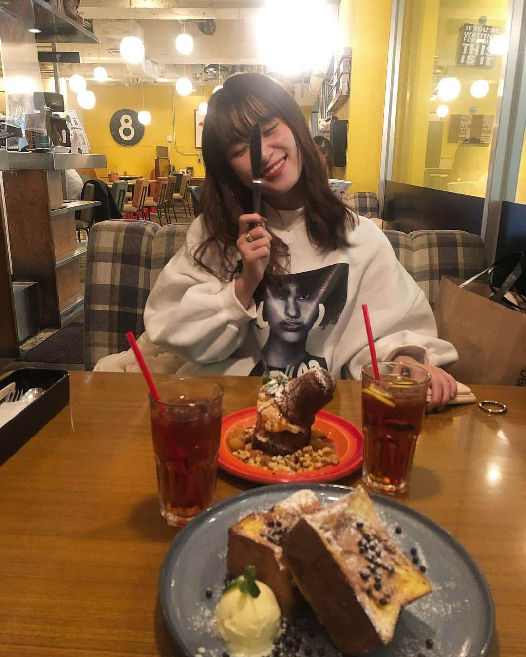 遠藤みゆさんのインスタグラム写真 - (遠藤みゆInstagram)「カフェとかのご飯ってさなんでこう全部が全部オシャレなの、、、 . 作ってる人天才よな、、、 みゆもこーゆーの作れる人になりたいなあ、 #カフェ #美味 #みゆふーど #過去pic」2月22日 20時08分 - endoomiyu