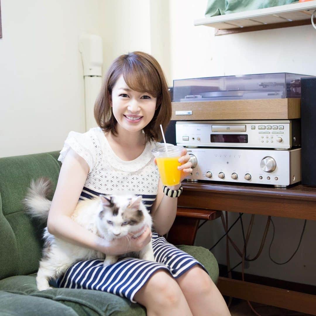 松丸友紀さんのインスタグラム写真 - (松丸友紀Instagram)「世界中のすべての猫たちが幸せに暮らせますように。  猫の日に感謝🐾」2月22日 20時14分 - yuki_matsumaru