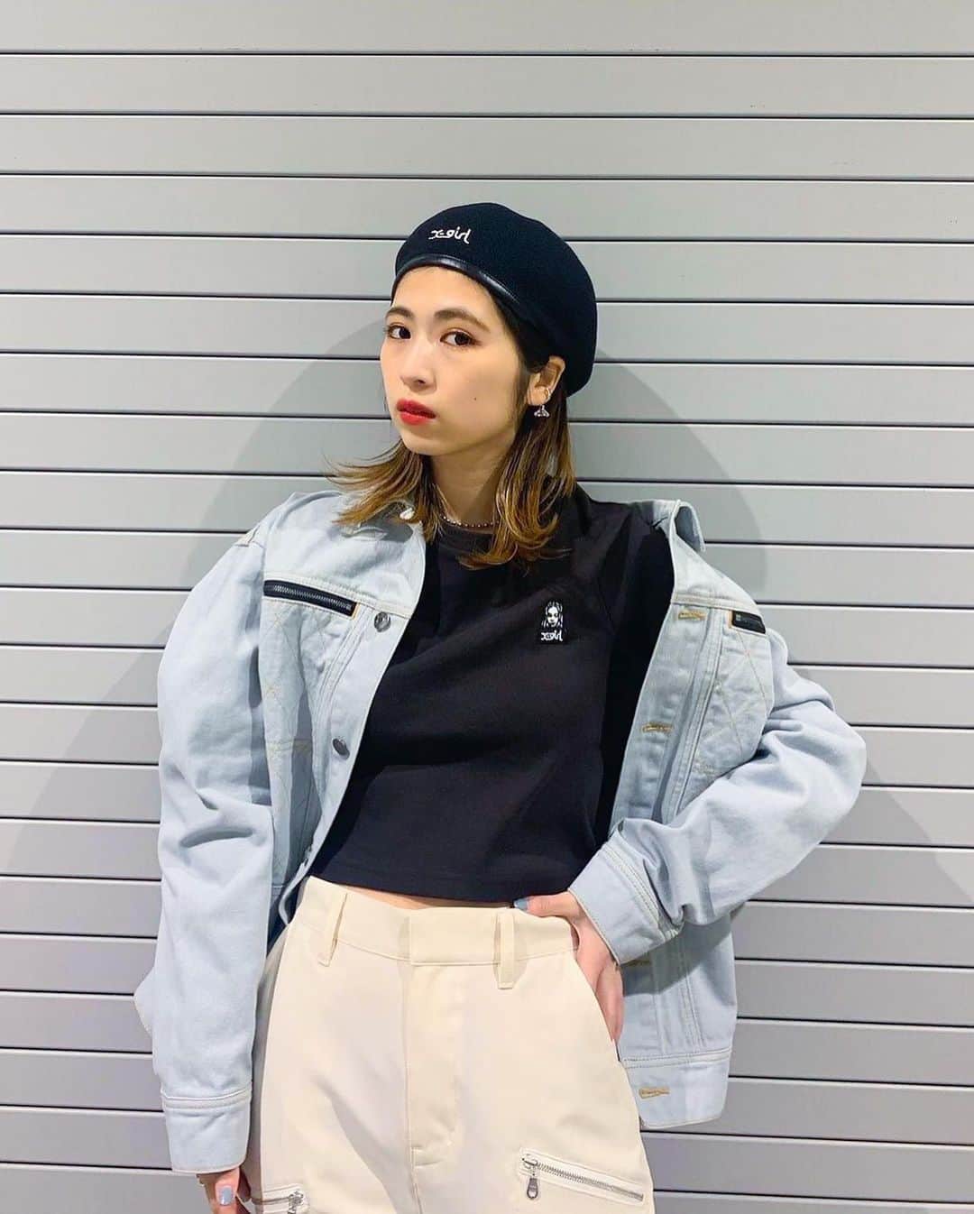 XGIRL_ootdのインスタグラム：「#xgirl_ootd @pyn0504 151cm X-girl HARAJUKU  -------------------------- ▪️BONDAGE FLIGHT PANTS¥13,000+tax ▪️FACE COMPACT S/S TEE ¥5,000+tax ▪️SHIRT JACKET ¥14,000+tax -------------------------- #xgirl #xgirljp #xgirlus #エックスガール」