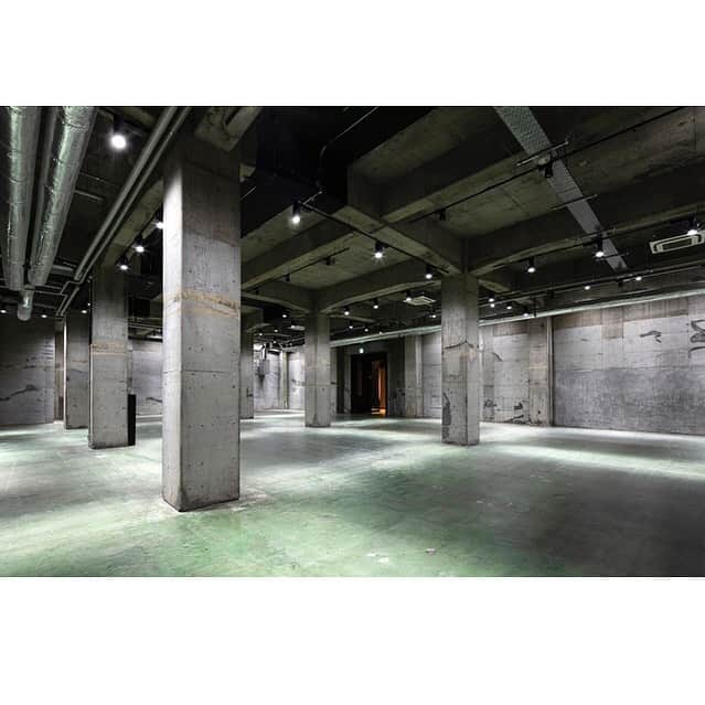 Warehouse TERRADA 寺田倉庫のインスタグラム：「TERRADA ART AWARD 2021締め切り間近！   当社は、新進アーティスト支援を目的とした「TERRADA ART AWARD 2021」を開催いたします。  その応募締め切りが間近に迫ってまいりました（2021年2月26日（金）18時）。   ファイナリストに選出された5組のアーティストは、ファイナリスト展での作品披露も予定されています。  会場は、天井高4.5メートル、広さ660㎡の大規模イベントスペース「寺田倉庫 G3-6F（ジースリーロッカイ）」です。   ファイナリスト展会期：2021年12月10日（金）～12月23日（木）   「TERRADA ART AWARD 2021」の詳細はこちらから→ @terrada_art_award」