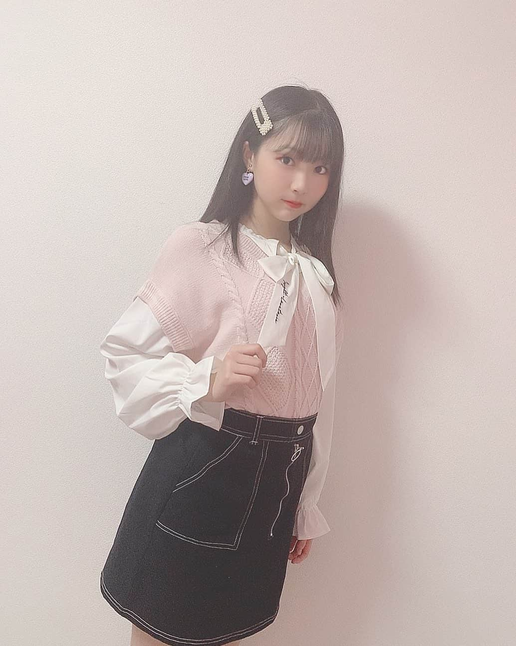 平野百菜のインスタグラム：「新しいお洋服✨✨ やっほーーい😆😆  #ske48  #いっちょ前にももたんをtu選抜へ  #平野百菜  #ももたん」