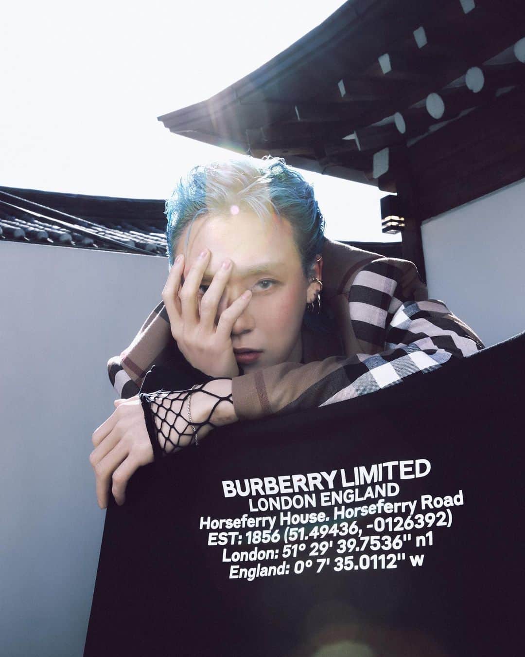イドンさんのインスタグラム写真 - (イドンInstagram)「#BurberryAW21  #BurberryShow  #Ad ❤️」2月22日 20時22分 - hyojong_1994