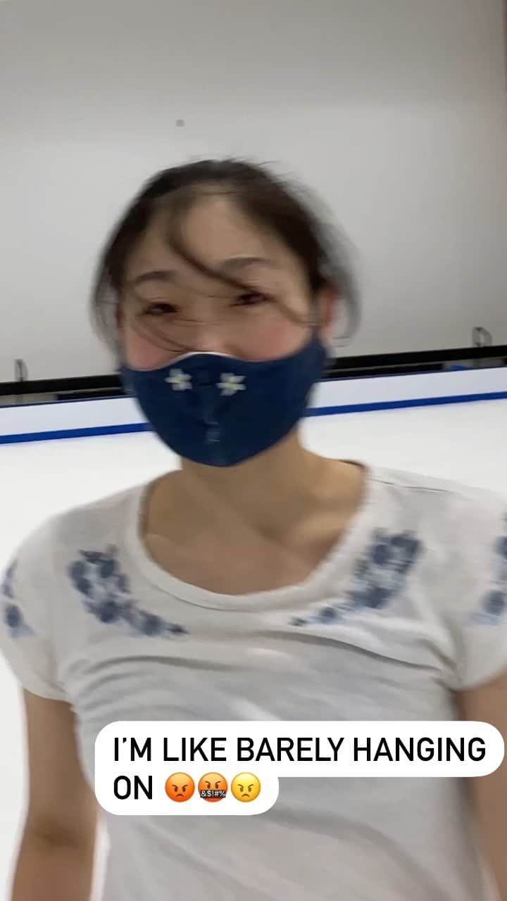 長洲未来のインスタグラム：「When you’re annoyed with yourself because you feel like you can’t figure out a jump. #figureskatingproblems」