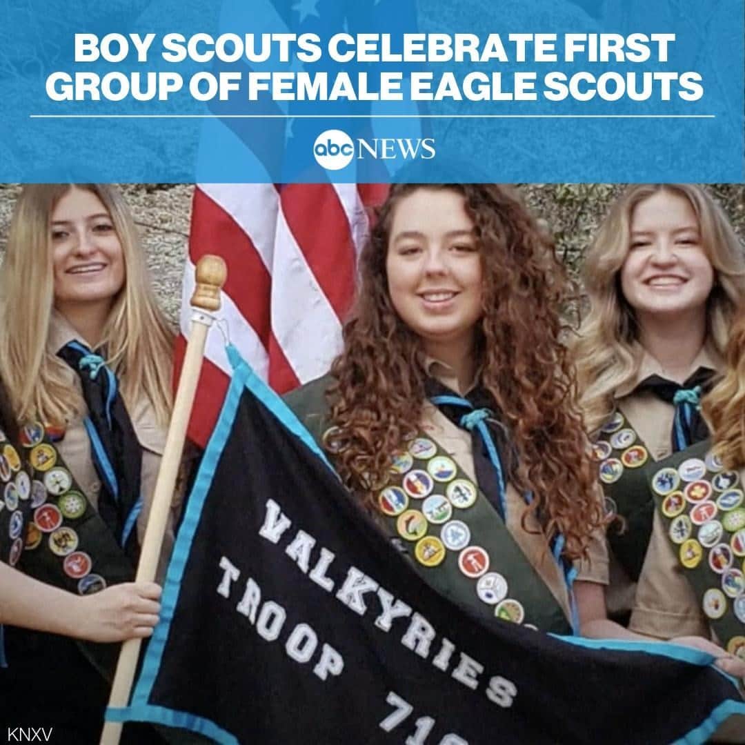 ABC Newsさんのインスタグラム写真 - (ABC NewsInstagram)「SPECIAL HONOR: Boy Scouts of America is celebrating a major milestone, with the group virtually honoring the hundreds of girls and young women across the country who have made history as the first female Eagle Scouts. MORE AT LINK IN BIO.」2月22日 12時31分 - abcnews