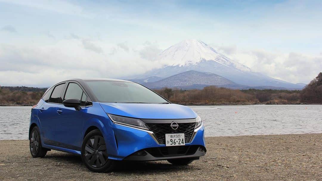 日産自動車さんのインスタグラム写真 - (日産自動車Instagram)「【2月23日は #富士山の日 】﻿ みなさんのクルマと富士山の写真をぜひ「#5523_mtfuji」をつけて投稿してください。﻿ ﻿ #日産 #日産ノートePOWER  #5523 #🚙」2月22日 12時33分 - nissanjapan