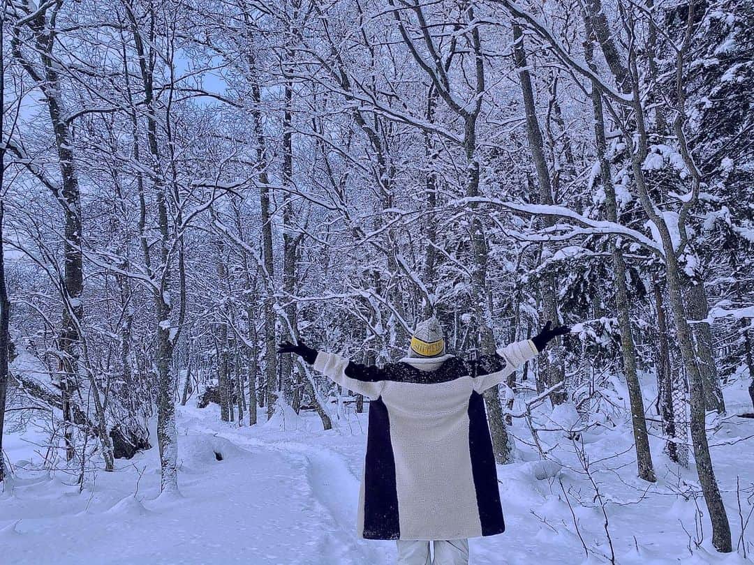 浅田舞さんのインスタグラム写真 - (浅田舞Instagram)「❄︎極寒の地❄︎北海道❄︎阿寒湖へ❄︎ 素晴らしい雪景色に感動❄︎ 天気が作り出すミステリー絶景、最高に面白かったです!!!@tokoro_japan8」2月22日 12時46分 - asadamai717