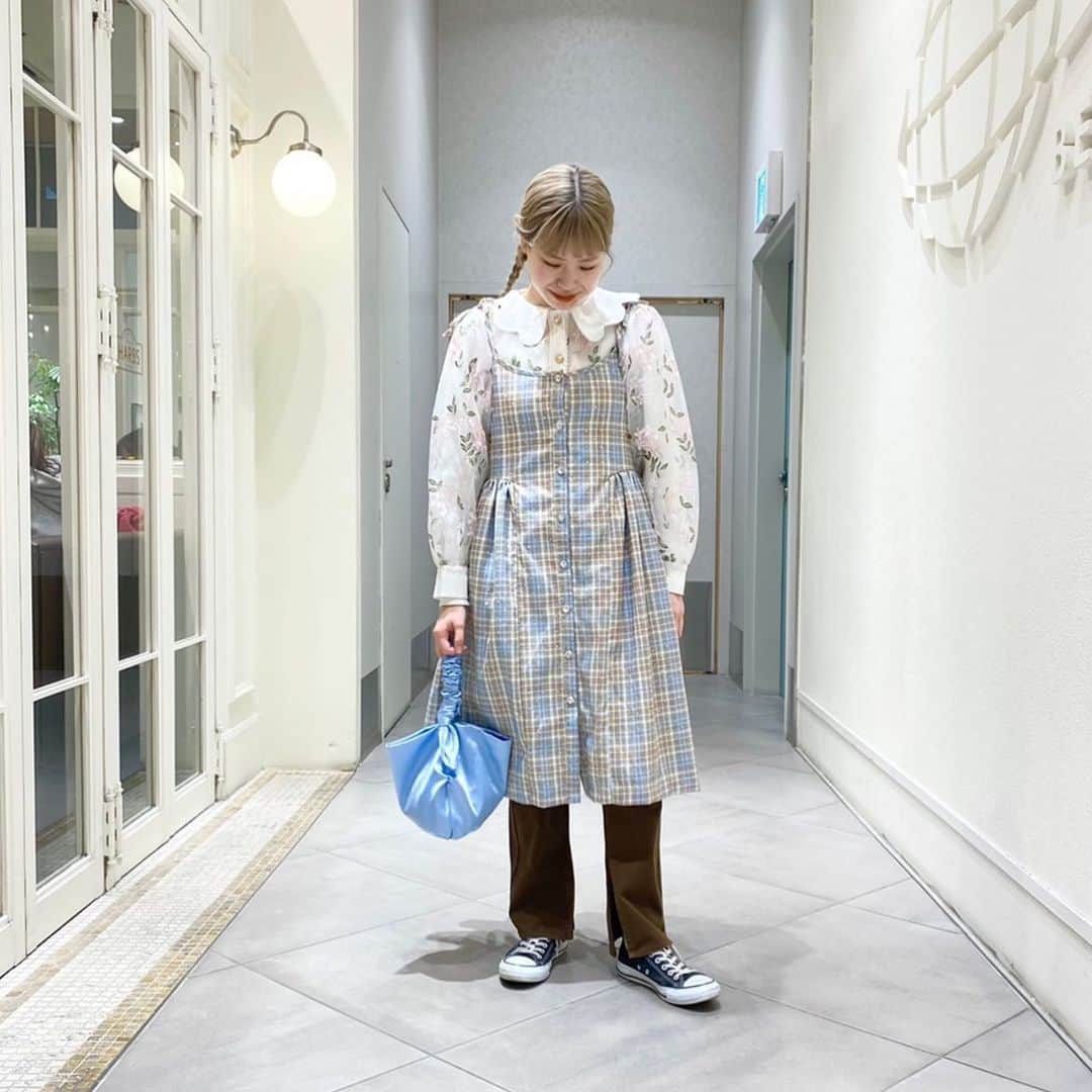のインスタグラム：「. 💠【 sister jane 】💠 . new arrival . one piece item no : 6126-2928 price : ¥16,800+tax . blouse item on : 6111-1539 price ¥13,800+tax . bag item on : 6161-1594 price ¥4,900+tax . . @beams_kobe ☎️078-335-2720 #beams#bprbeams#beamsplus#beamsboy#raybeams#kodomo#beamst#instafashion#instagood#outfit#outfitoftheday#fashion#ootd#beamskobe#kobe#japan#sisterjane#ビームス#レイビームス#ビームスボーイ#こどもビームス」