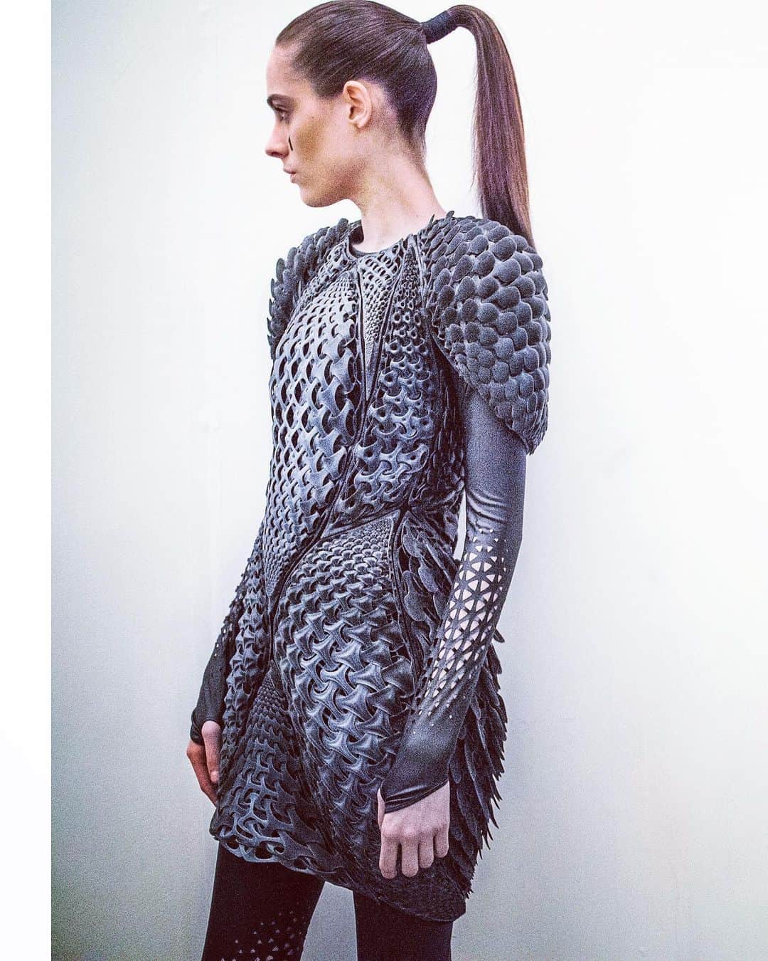 スリーアズフォーのインスタグラム：「Yesterday February 20 was world Pangolin day back in fall winter 2016 we had the honor to collaborate with @fitchwork and @stratasys to create this 3D printed “pangolin dress” to celebrate the beauty of this incredible animal! Tragically, this unique animal remains the world’s most trafficked mammal. The demand for pangolins is mostly from China and Vietnam, where #pangolin scales are used in traditional medicine and pangolin flesh is considered an expensive and exclusive delicacy. In Vietnam and China, pangolins are illegally offered at restaurants catering to wealthy patrons who want to eat rare and endangered wildlife. There is no evidence to support claims regarding any medicinal properties of pangolin scales or any other part of the pangolin. It’s certainly worth noting that Chinese researchers have established that Pangolin carry viruses that are closely related to nCOV-2019, as in the Covid-19 virus, yet another example of how exploiting endangered wildlife for illegal gain is a terrible idea. Organizations like @tikkihywoodfoundation and @savingvietnamswildlife have been instrumental in rescuing pangolins for this cruel trade. @natgeo @conservation endangeredspecies @pangolinssg @eiaenvironment backstage picture from Fall winter 2016 show by @schohaja #pangoiln #pangolinlove #pangolindress #3d #3dprinting #3ddress #threeasfour」